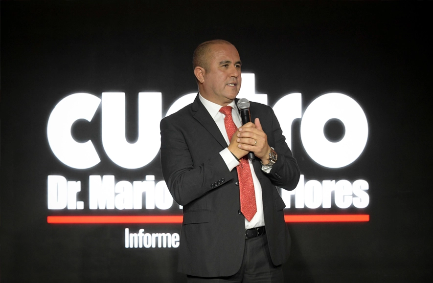Estudiantes%20en%20clase%20de%20periodismo%20multimedia